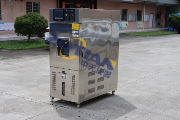 在立式低溫耐折試驗機中安裝樣品時需要注意哪些規范